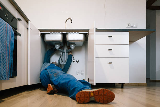 Professional Leak Detection technician working in High Point, FL